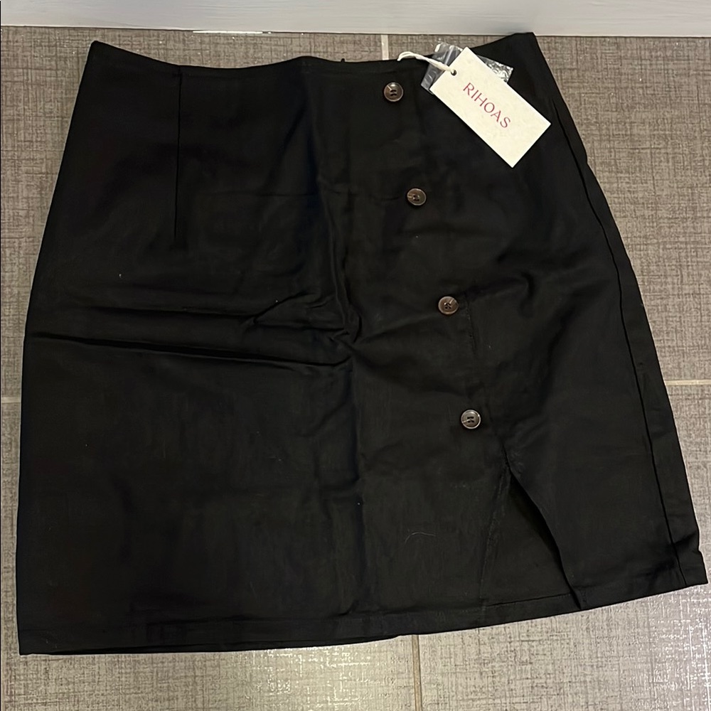 RIHOAS Black Button-Up Skirt